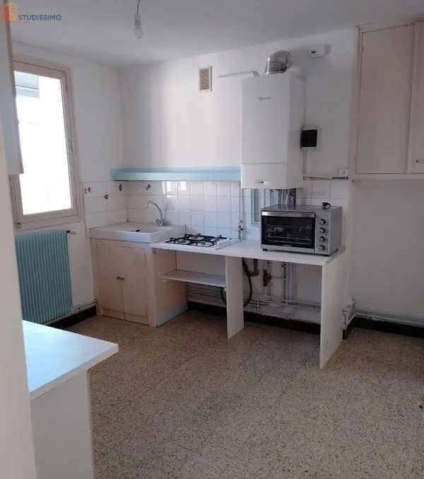 Studio 25m² Saint-Étienne 42100 - Proche commodités, 2e étage - Photo 2