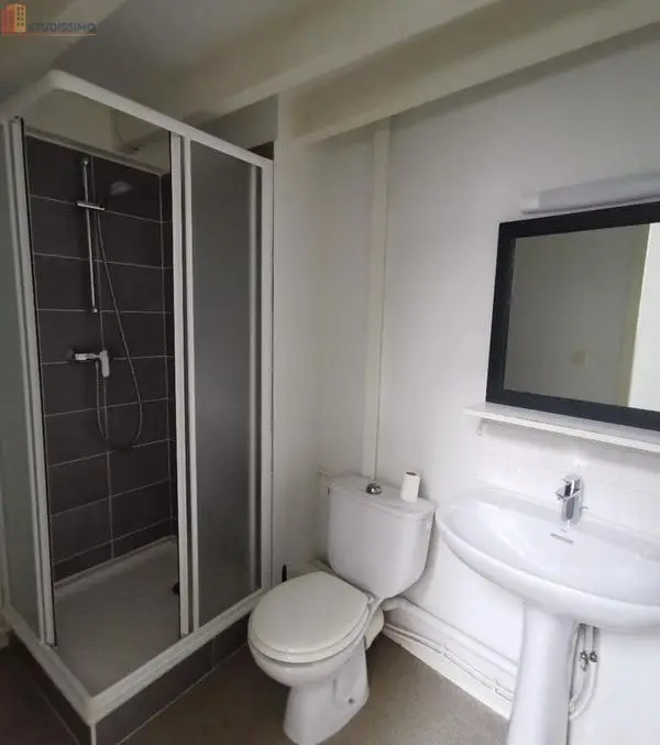Studio 27m² Saint-Étienne 42100 - Photo 5