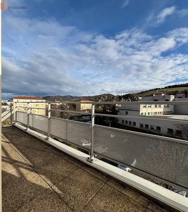 Studio meublé 25m² Saint-Étienne 42100 - Balcon, lumineux - Photo 1