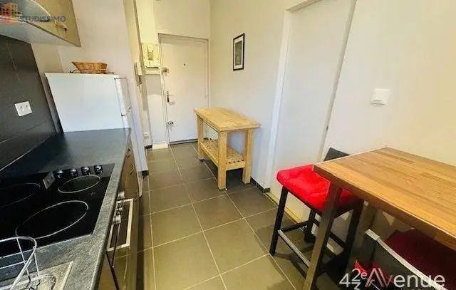 Studio meublé 30m² Saint-Étienne 42000 - Meublé, 3e étage - Photo 1