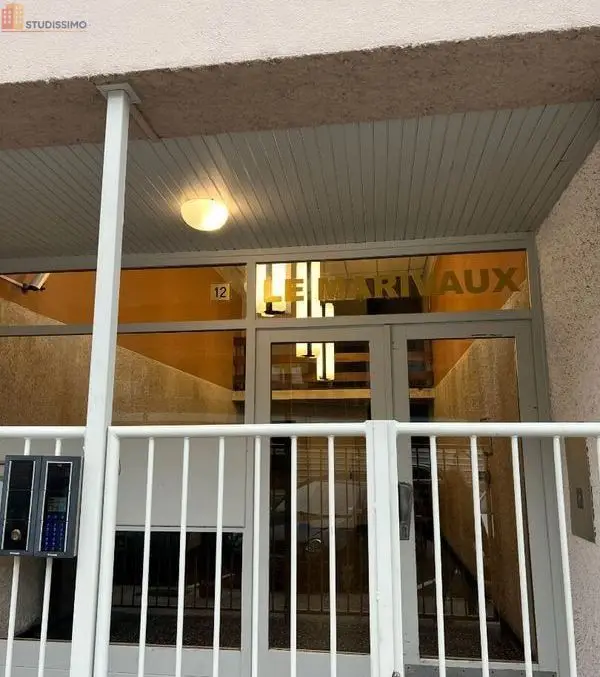Studio 51m² Roanne - Sans caractère supplémentaire - Photo 2