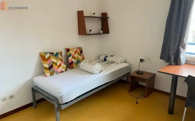 Studio meublé 18m² Saint-Étienne centre-ville - Calme, lumineux - Photo 8