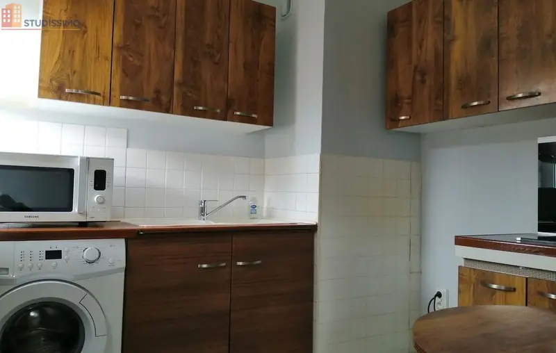 Studio meublé 33m² Saint-Étienne 42000 - Lumineux, dernier étage - Photo 3