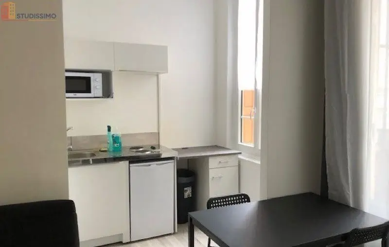 Studio meublé 23m² Saint-Étienne centre-ville - Calme, lumineux - Photo 1