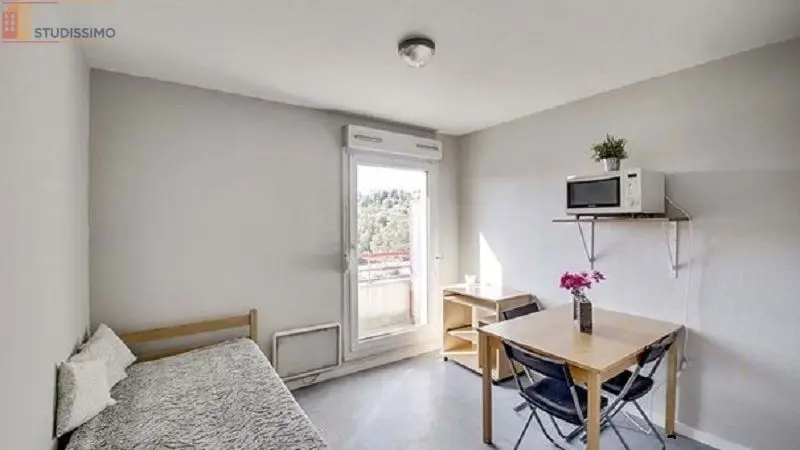 Studio meublé 22m² Saint-Étienne 42100 - Lumineux, 6e étage - Photo 10
