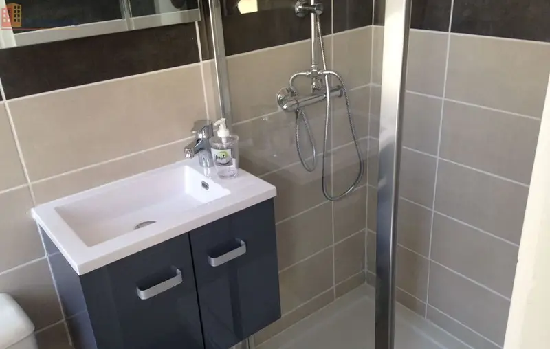 Studio meublé 25m² Saint-Étienne 42100 - Rénové, lumineux - Photo 2