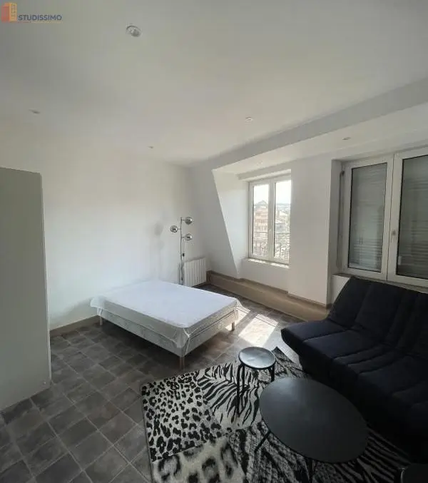 Studio 33m² Le Puy-en-Velay - Meublé, 5e étage - Photo 2