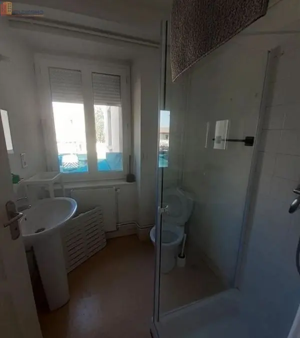Studio meublé 25m² Sainte-Sigolène - Plein centre, lumineux - Photo 1