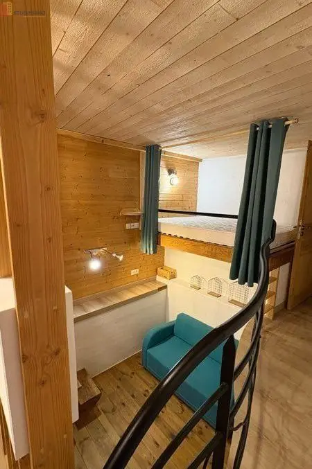 Studio 27m² Yssingeaux - Atypique, meublé - Photo 3