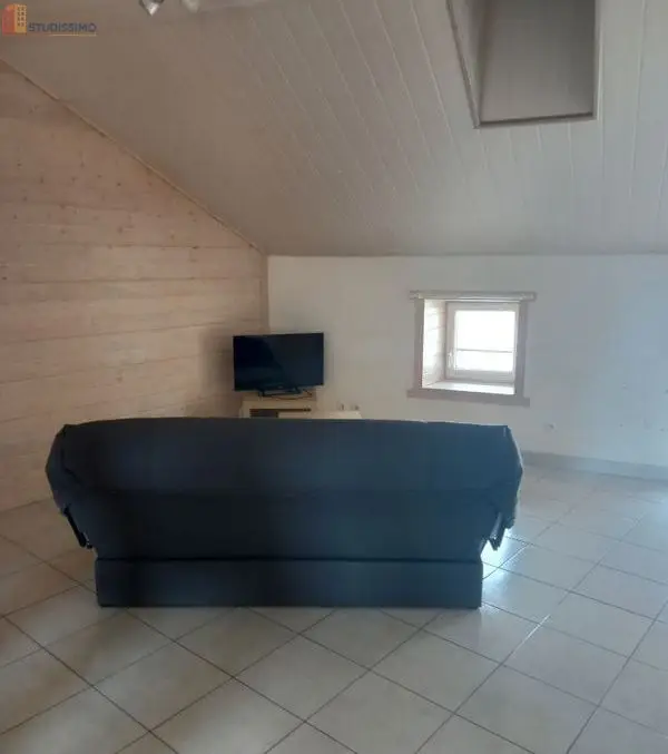 Studio 41m² Yssingeaux - Meublé, dernier étage - Photo 8