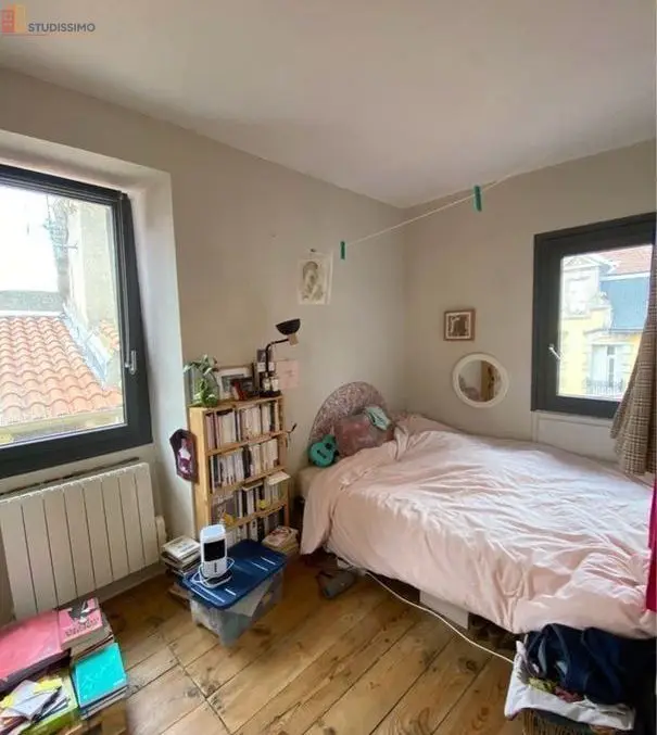 Studio meublé 20m² Le Puy-en-Velay - Hyper centre, dernier étage - Photo 3