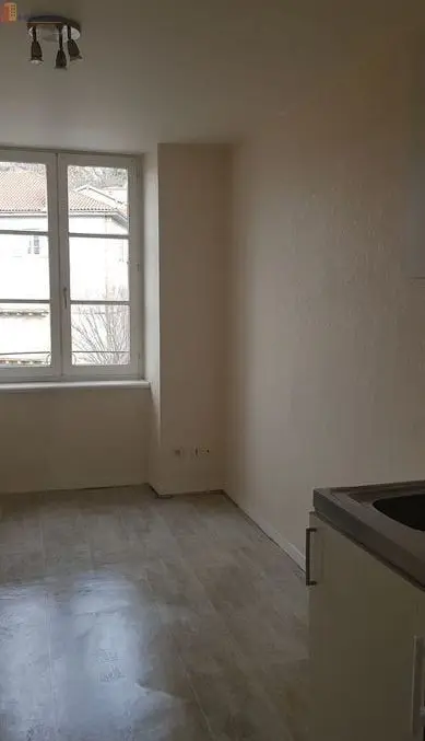 Studio 12m² Le Puy-en-Velay - Étage élevé, lumineux - Photo 3