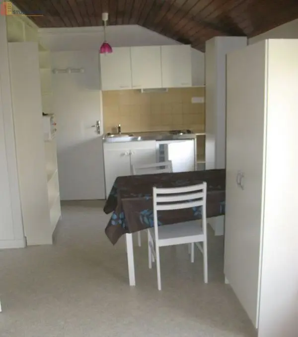 Studio meublé 20m² Yssingeaux - Meublé, charges comprises - Photo 5