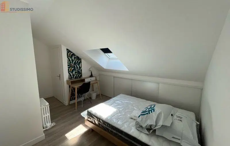 Studio meublé 18m² Orléans 45000 - Chambre privée, dernier étage - Photo 2