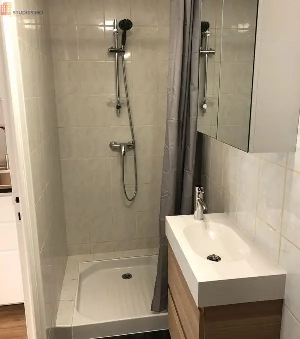 Studio meublé 20m² Nantes île de Nantes - Meublé, proche commerces - Photo 2