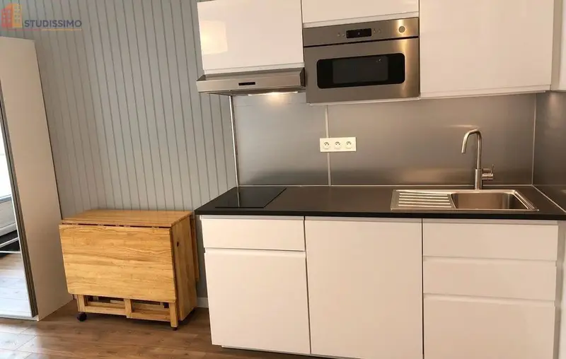 Studio meublé 20m² Nantes île de Nantes - Meublé, proche commerces - Photo 1