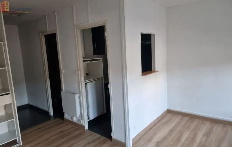 Studio 23m² Orléans - lumineux, proche commerces - Photo 9