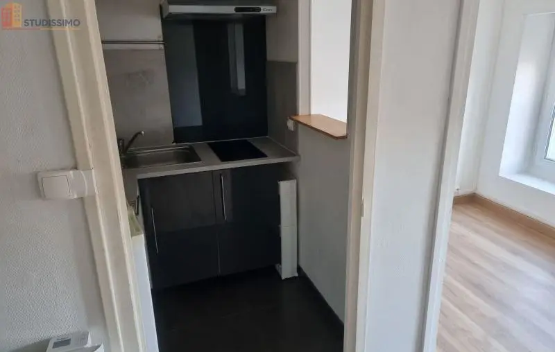 Studio 23m² Orléans - lumineux, proche commerces - Photo 8