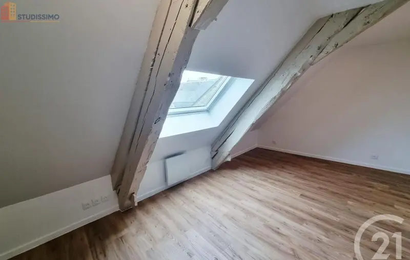Studio 12m² Gourdon - Étage 3, lumineux - Photo 2