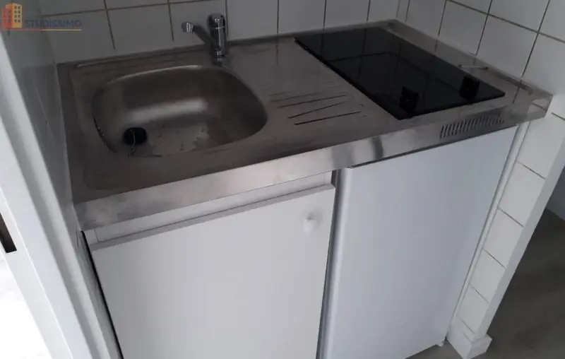 Studio meublé 18m² Orléans 45100 - Meublé, 1er étage - Photo 1