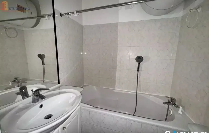 Studio 16m² Fleury-les-Aubrais - sans caractéristique - Photo 1