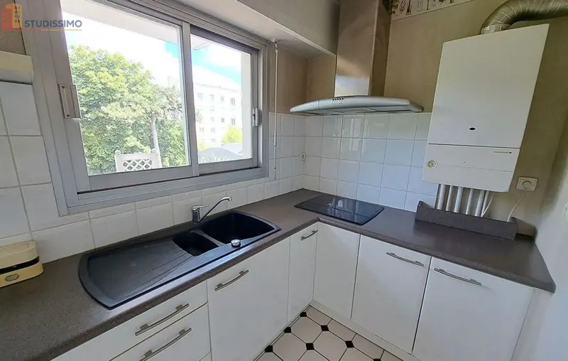Studio meublé 32m² Nantes centre - Meublé, 3e étage - Photo 4