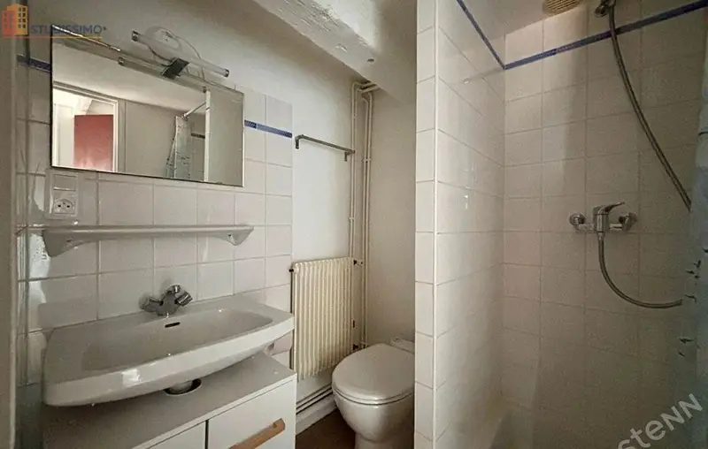 Studio meublé 12m² Agen centre - Calme, dernier étage - Photo 1