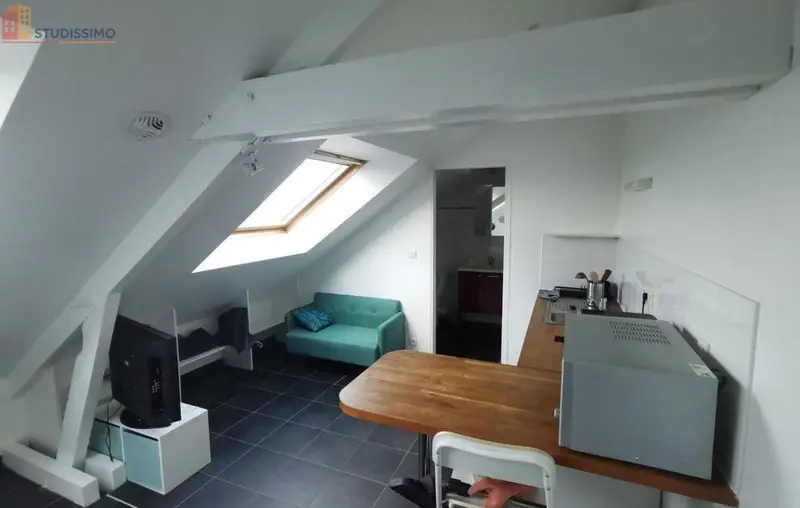 Studio meublé 13m² Nantes 44100 - Meublé, dernier étage - Photo 13