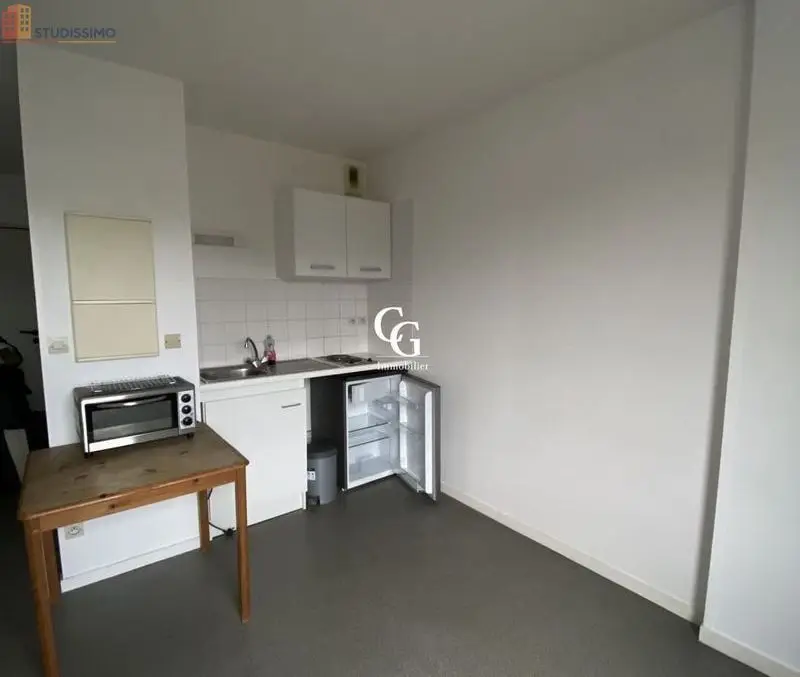 Studio 18m² Nantes 44000 - Étage élevé, DPE D - Photo 2