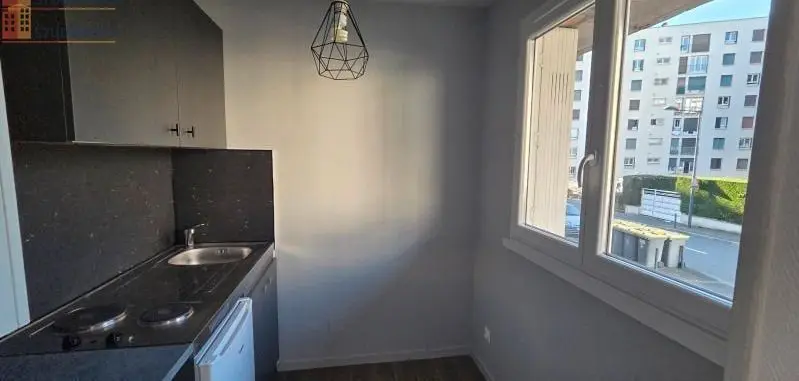 Studio 27m² Orléans - (aucune caractéristique) - Photo 9