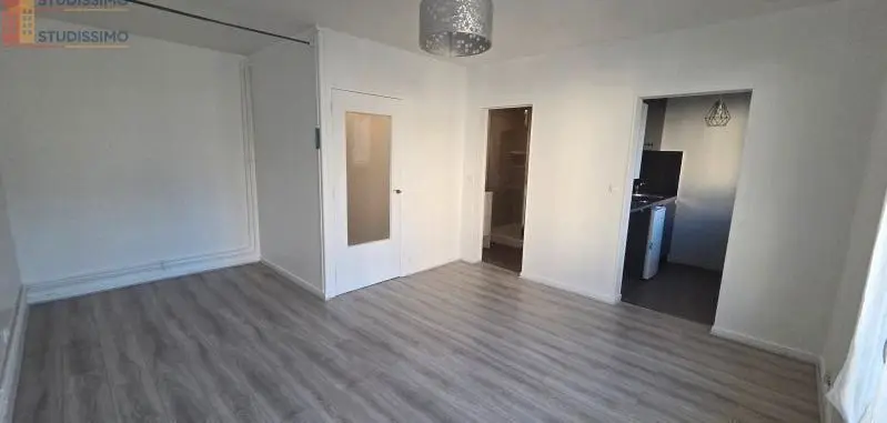 Studio 27m² Orléans - (aucune caractéristique) - Photo 8