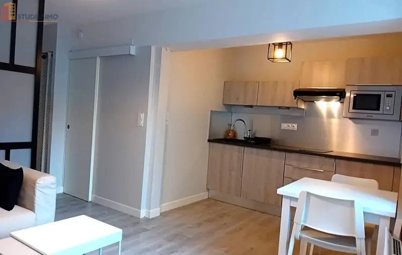Studio meublé 25m² Orléans - Meublé, DPE D - Photo 3