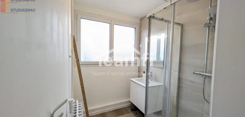 Studio meublé 10m² Fleury-les-Aubrais - Meublé, 2e étage - Photo 5