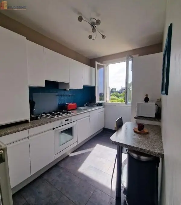 Studio meublé 9m² Rezé - Calme, petit espace - Photo 16