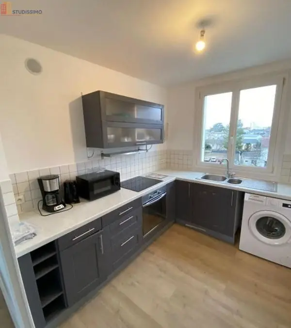 Studio meublé 10m² Nantes 44000 - Meublé, 3e étage - Photo 6