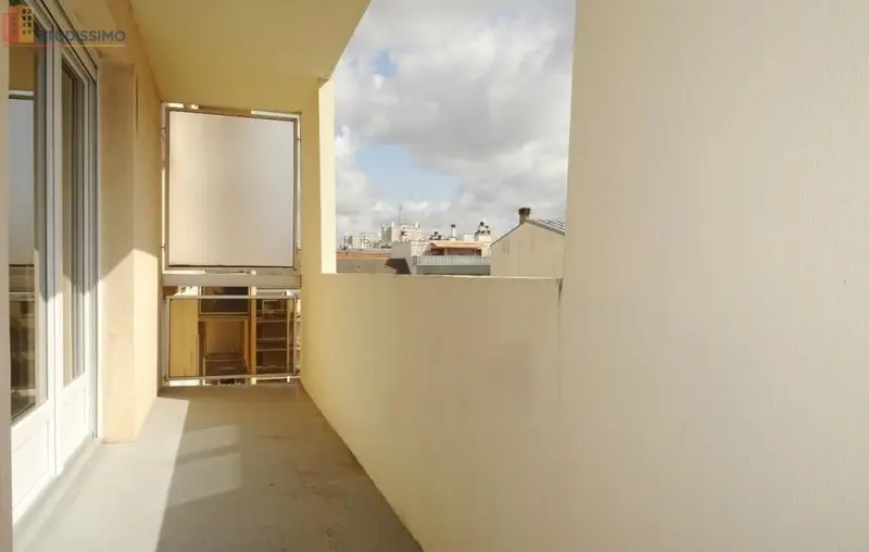 Studio meublé 41m² Orléans centre - Lumineux, dernier étage - Photo 4