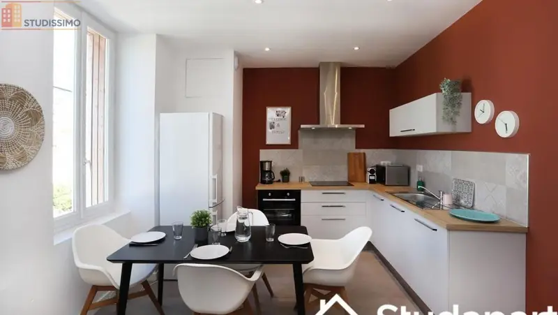 Studio meublé 10m² Nantes centre - Calme, lumineux - Photo 2