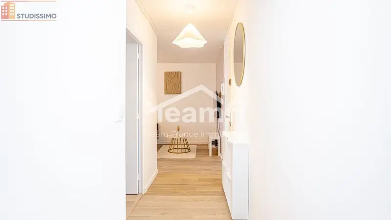 Studio 9m² Orléans 45100 - Meublé, étage élevé - Photo 1