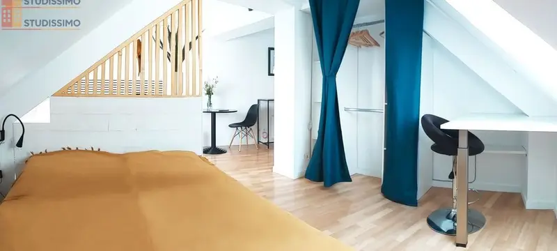 Studio meublé 21m² Nantes 44100 - Lumineux, dernier étage - Photo 2