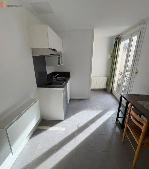 Studio meublé 14m² Orléans centre - Rénové, idéal étudiant - Photo 7