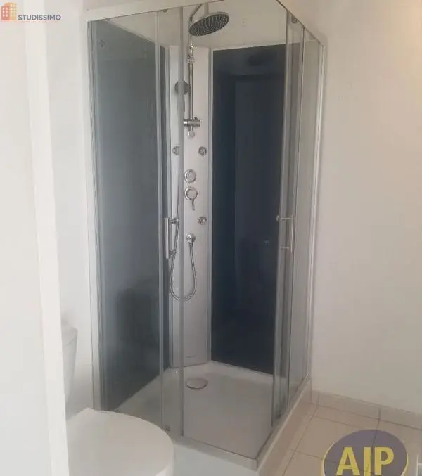 Studio meublé 29m² Cholet - Meublé, DPE D - Photo 3