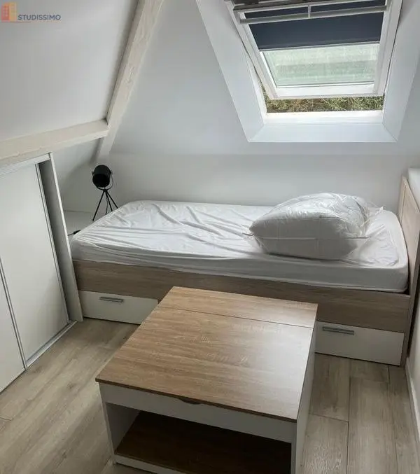 Studio meublé 11m² Saint-Nazaire - Sous comble, calme - Photo 5