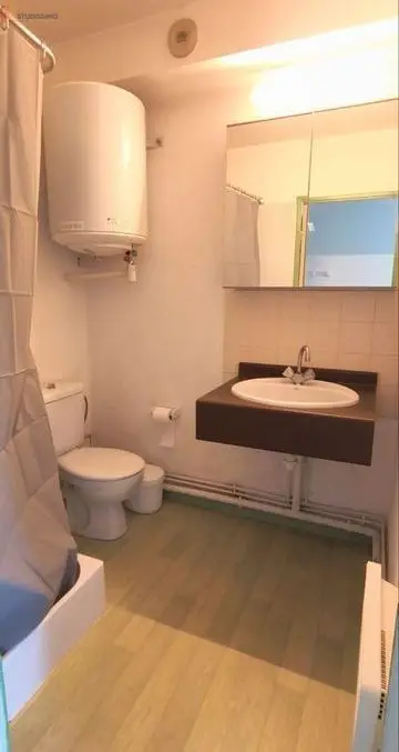 Studio 17m² Orléans 45000 - Lumineux, proche tram et Loire - Photo 2