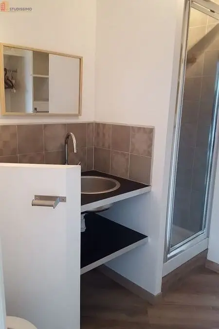 Studio meublé 19m² Nantes Ile de Nantes - Proche écoles, CHU - Photo 2
