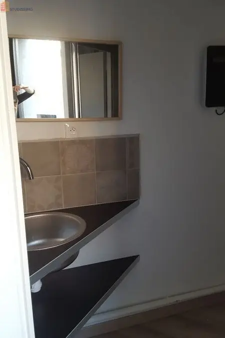 Studio meublé 21m² Nantes Ile de Nantes - Proche écoles, meublé - Photo 4