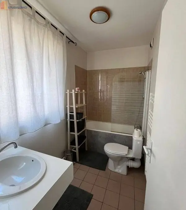 Studio meublé 28m² Nantes centre - Lumineux, 3e étage - Photo 4