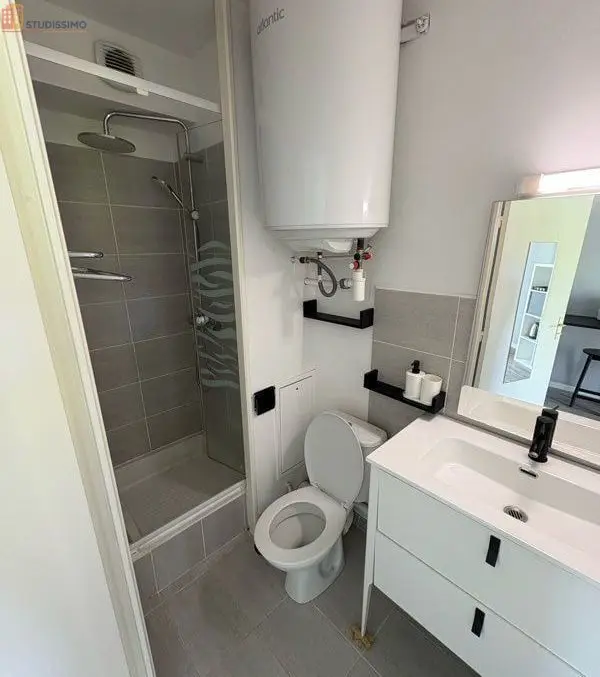Studio meublé 17m² Nantes 44200 - Meublé, lumineux - Photo 1