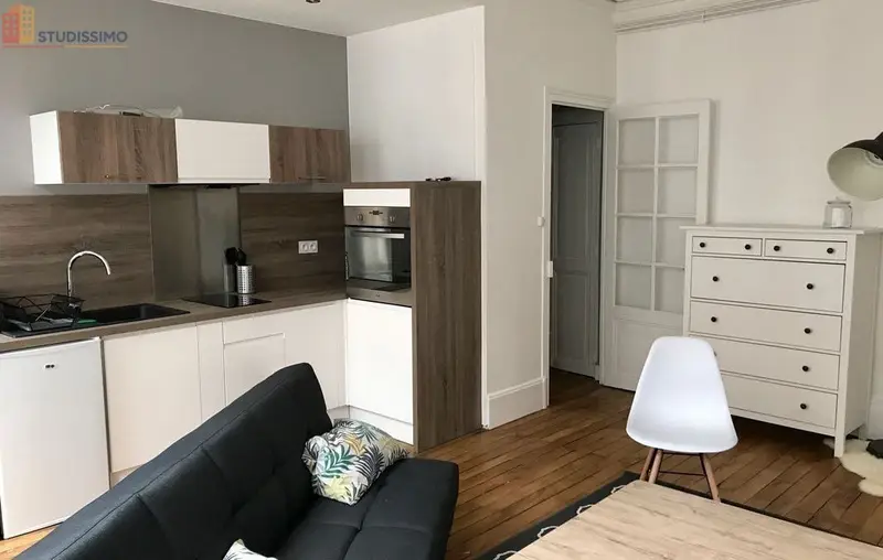 Studio meublé 30m² Orléans centre - Charmant, hyper centre - Photo 8