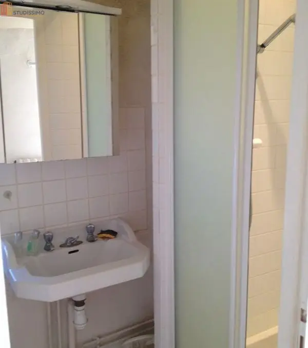 Studio meublé 24m² Gien - Lumineux, au 2e étage - Photo 7