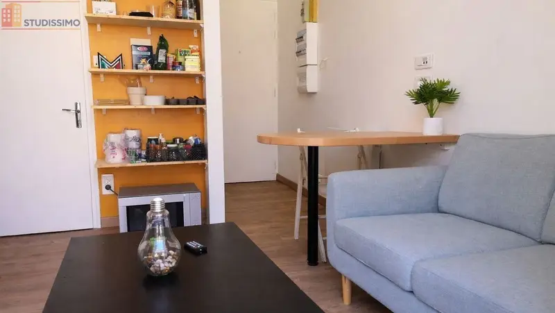 Studio meublé 14m² Nantes Graslin - Coin nuit, meublé - Photo 14